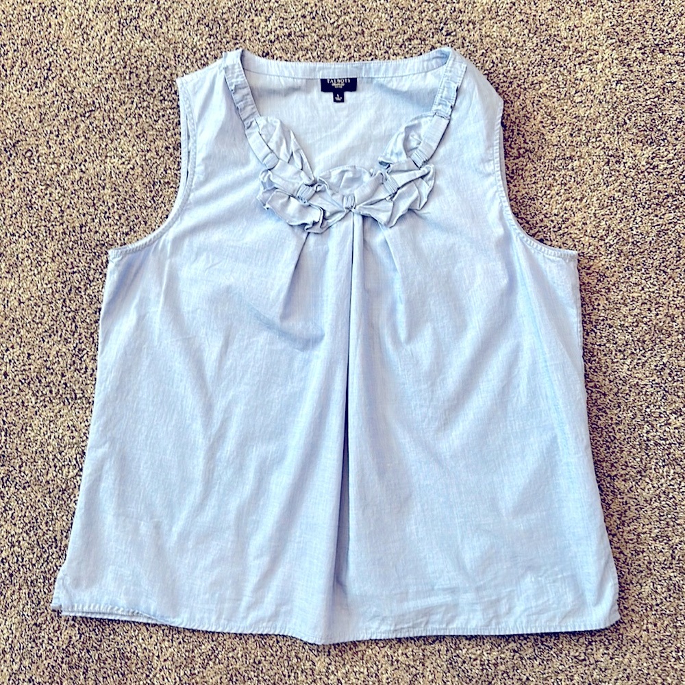 Talbots Petites L 100%Cotton blue sleeveless blouse.  Cute!!!